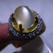 batu permata, batu mulia, cincin permata BATU MOONSTONE BIDURI BULAN