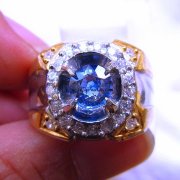 batu permata, batu mulia, cincin permata BATU PERMATA BLUE SAPPHIRE KRISTAL