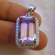 batu permata, batu mulia, cincin permata BEAUTIFUL LIONTIN SPARKLING PINK TOPAZ ISTIMEWA